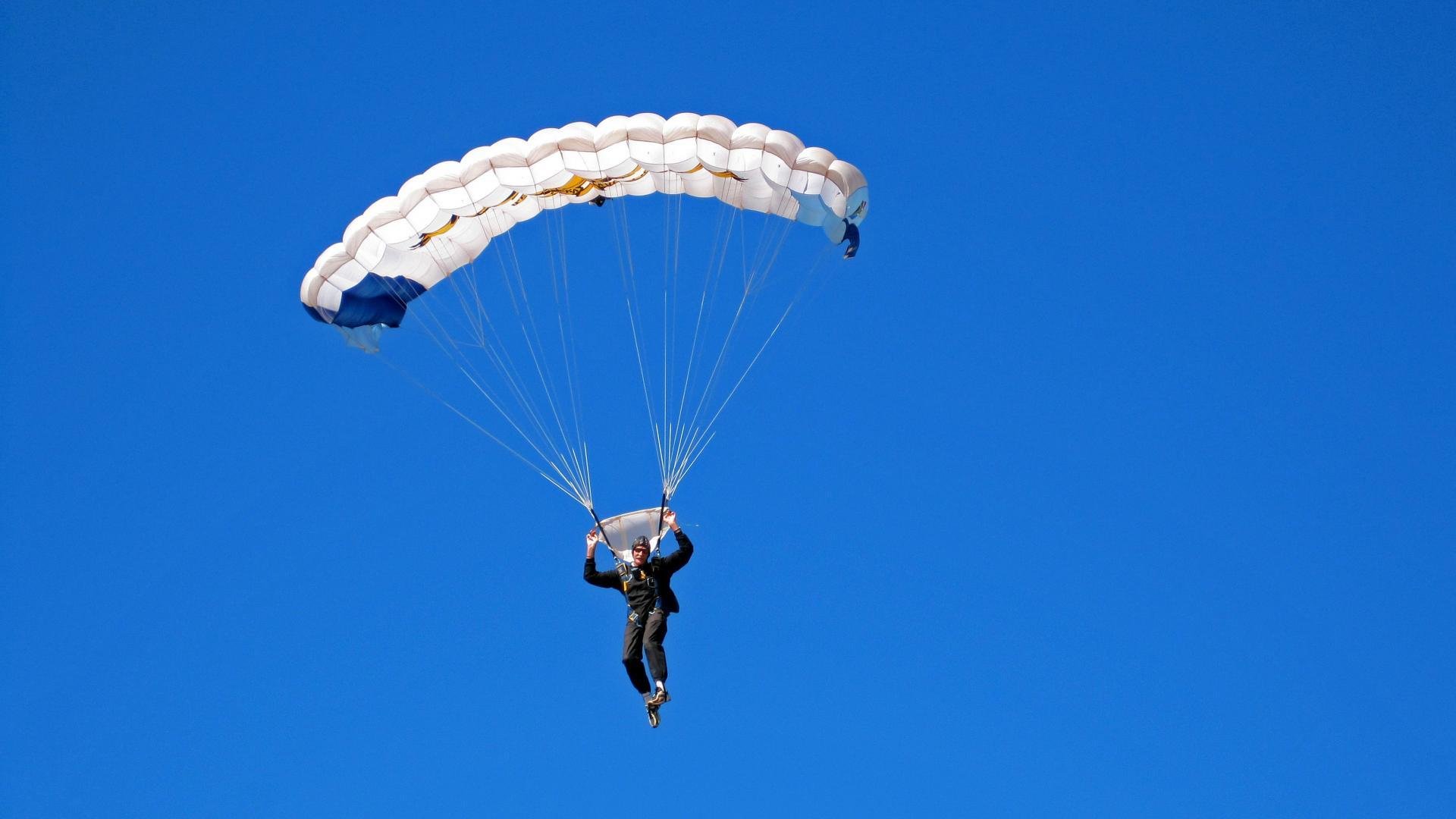 女子足球比赛中，中国队大胜对手，晋级半决赛，中国女足进半决赛了吗
